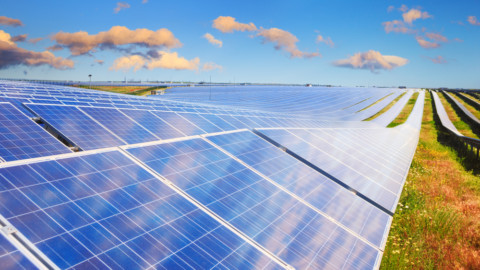 Large-scale synchronous condenser for the Kiamal Solar Farm