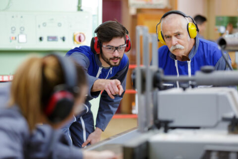 QLD offer record apprenticeships to boost renewables rollout